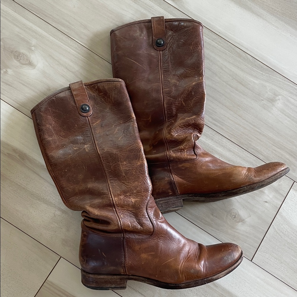 Frye Vintage Brown Leather Heeled Boots